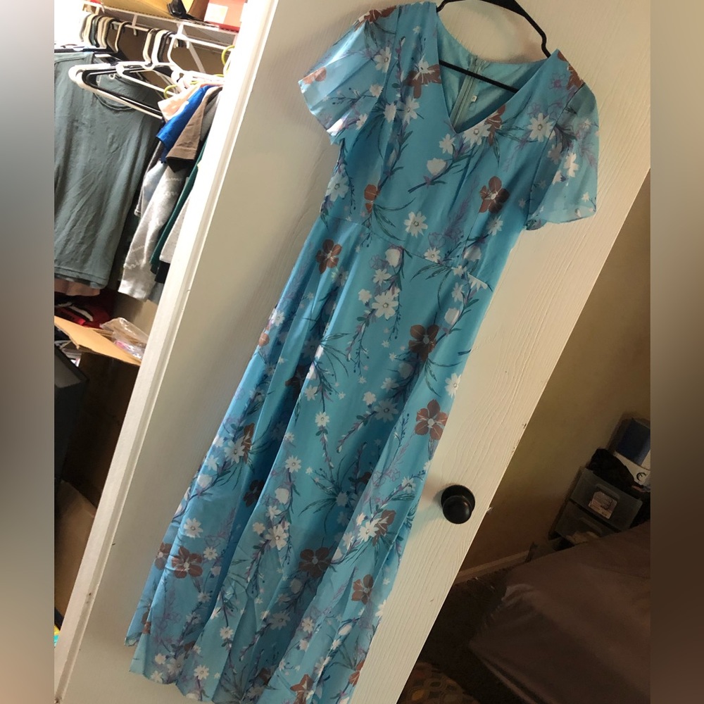 Women’s dress size small